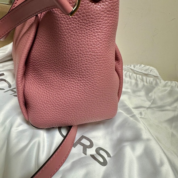 EUC Michael Kors Sienna Medium Pebbled Leather Satchel - Picture 5 of 12